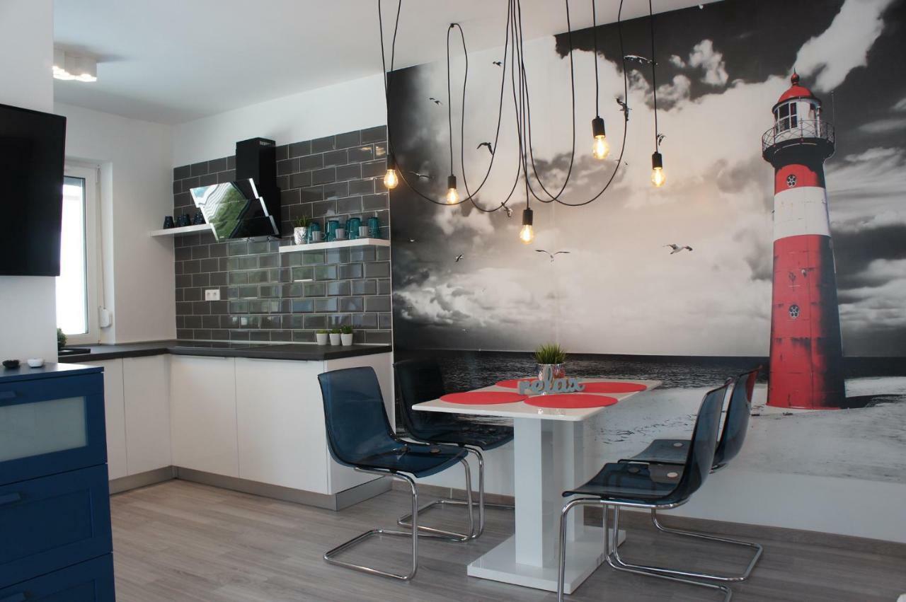 Laguna Beach Apartmanok Сиофок Екстериор снимка